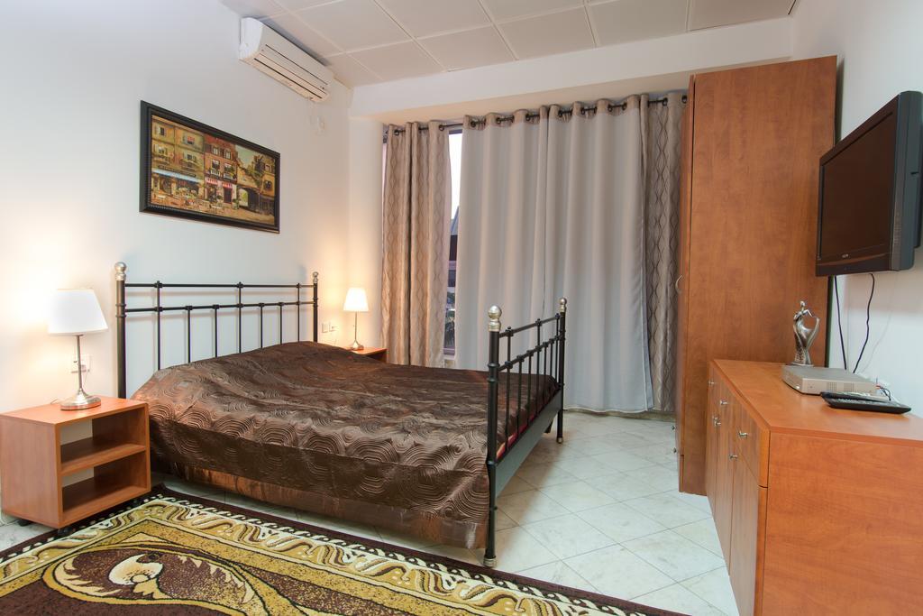 Hotel Rothschild 37 Bat Yam Exterior foto