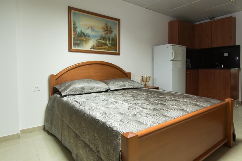 Hotel Rothschild 37 Bat Yam Habitación foto
